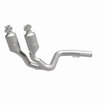 Load image into Gallery viewer, MagnaFlow Conv DF 99-04 Jeep Grand Cherokee 4.0L Front
