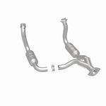 Load image into Gallery viewer, Magnaflow Conv DF 08-10 Ford F-250/F-250 SD/F-350/F-350 SD 5.4L/6.8L / F-450 SD 6.8L Y-Pipe Assembly
