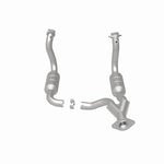 Load image into Gallery viewer, Magnaflow Conv DF 08-10 Ford F-250/F-250 SD/F-350/F-350 SD 5.4L/6.8L / F-450 SD 6.8L Y-Pipe Assembly
